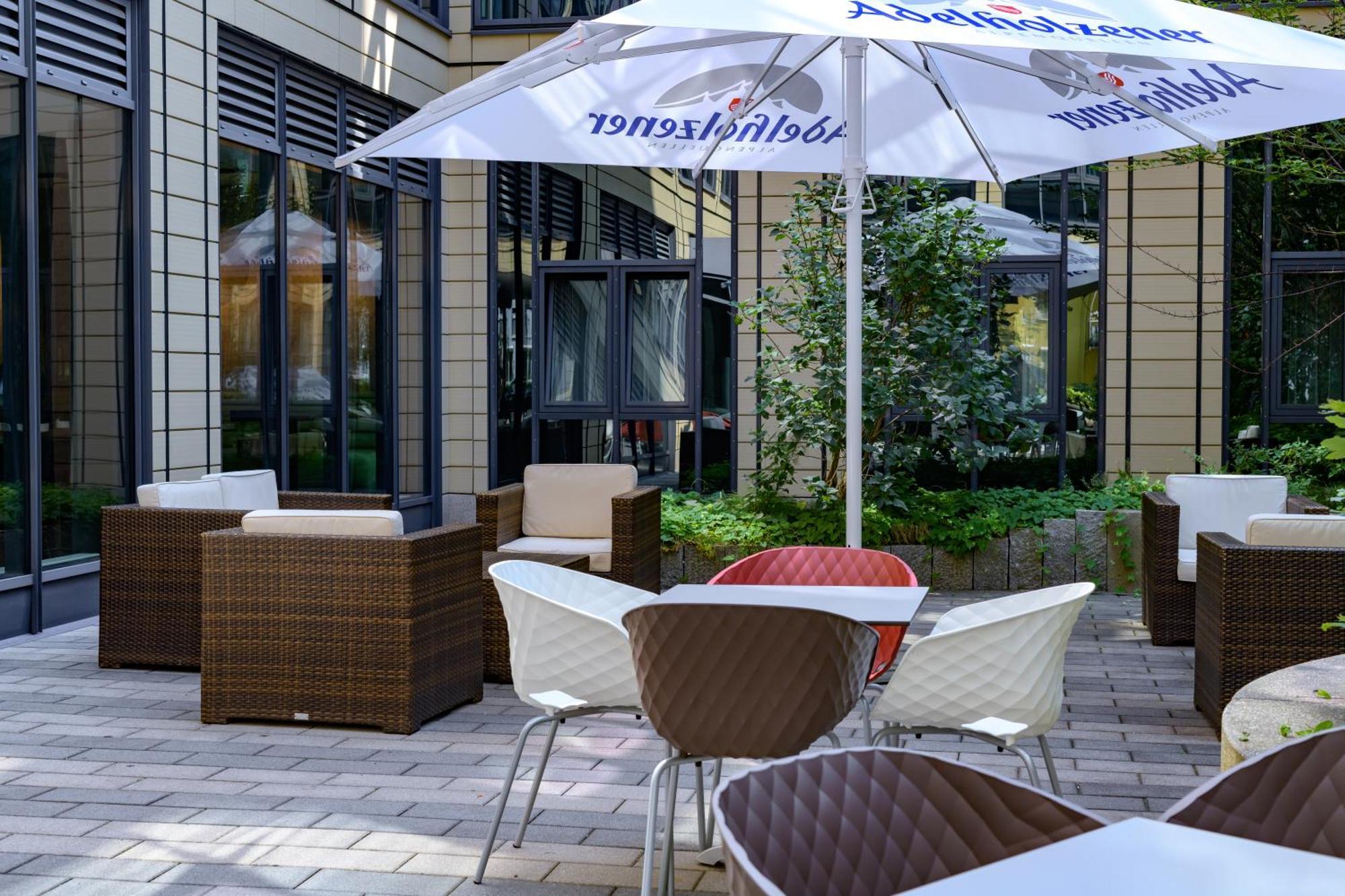 Ibis Muenchen Parkstadt Schwabing Екстериор снимка