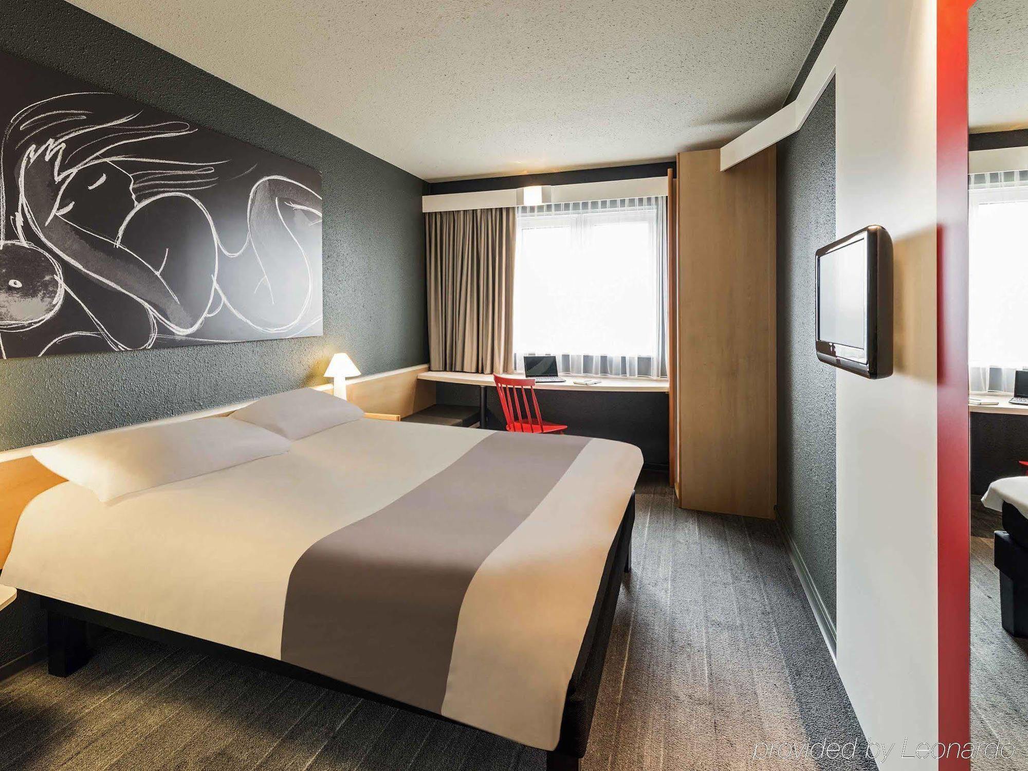 Ibis Muenchen Parkstadt Schwabing Екстериор снимка